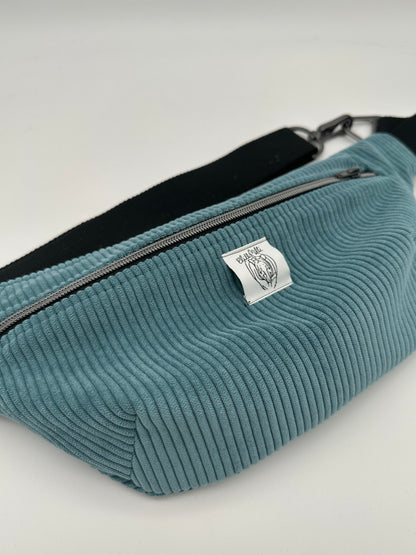 Crossbodybag/ Hipbag- hellblau cord