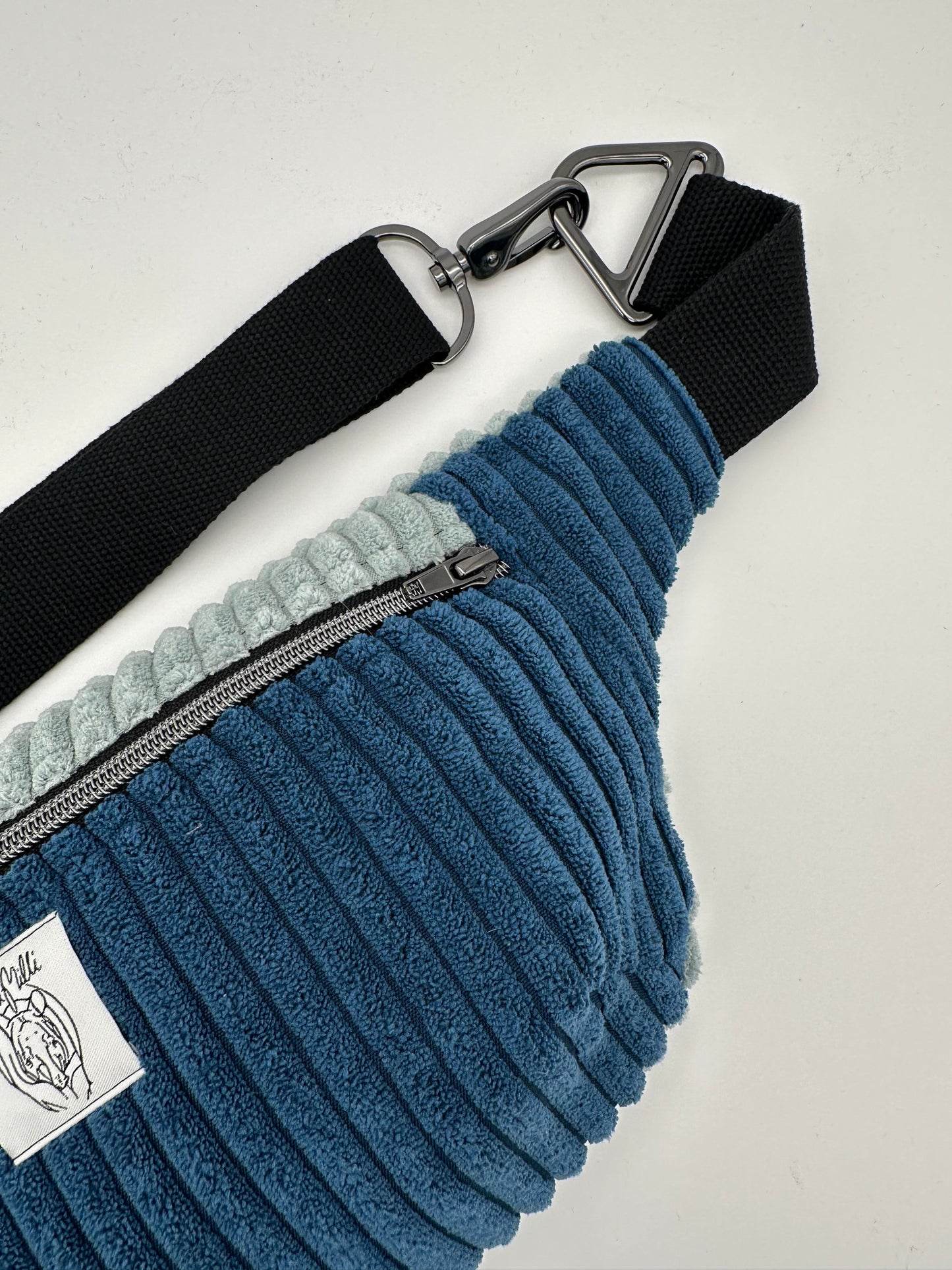 Crossbodybag/ Hipbag- Farbmix - Winter Kuschelcord