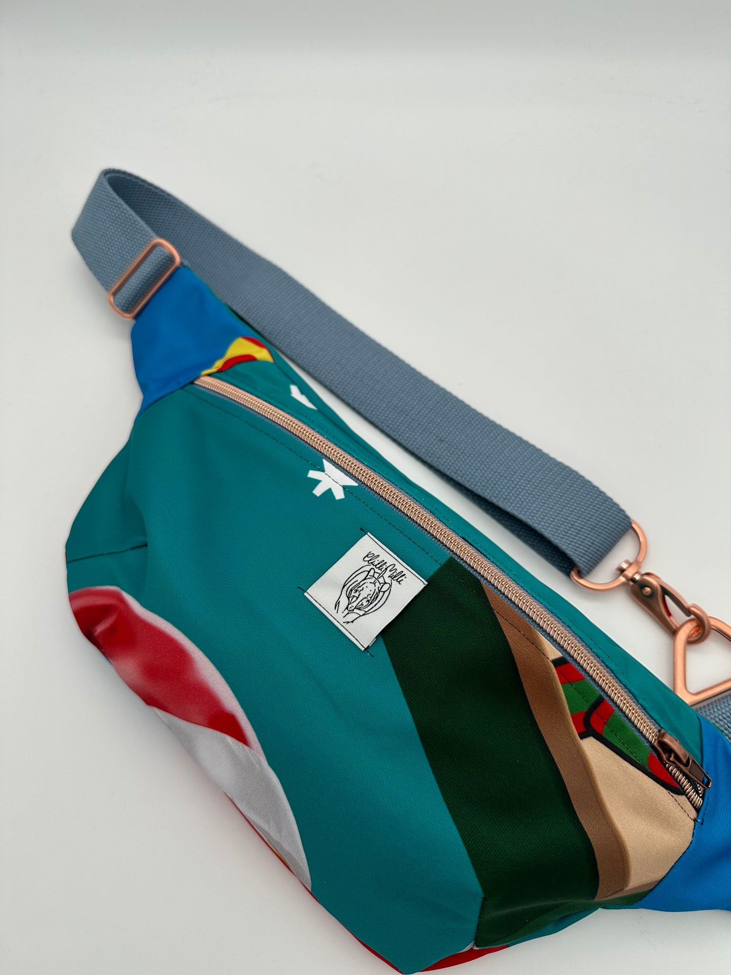 Crossbodybag/ Hipbag- upcycling - blau