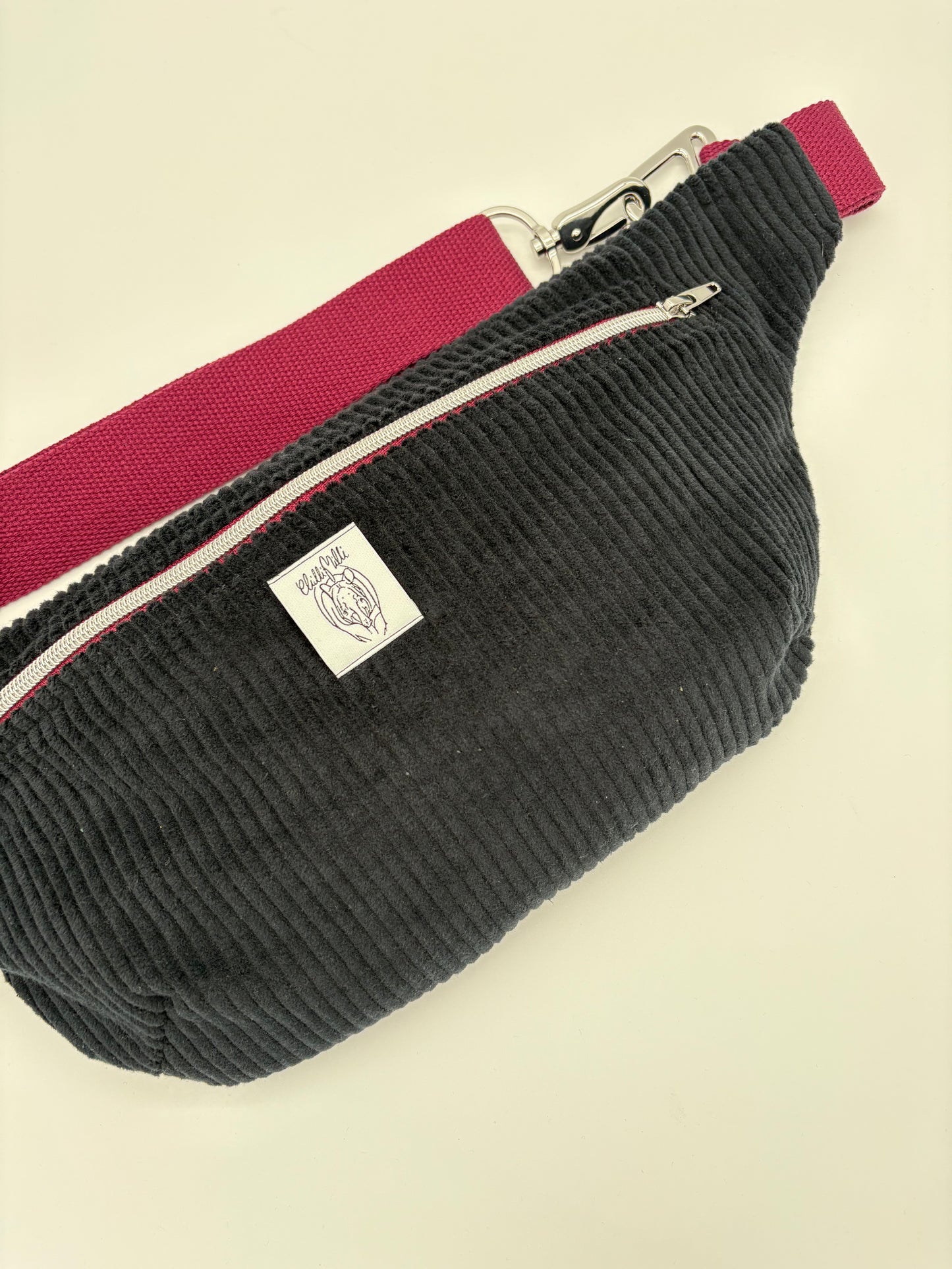 Crossbodybag- XL schwarz Magenta