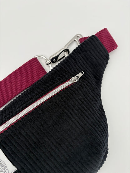 Crossbodybag- XL schwarz Magenta