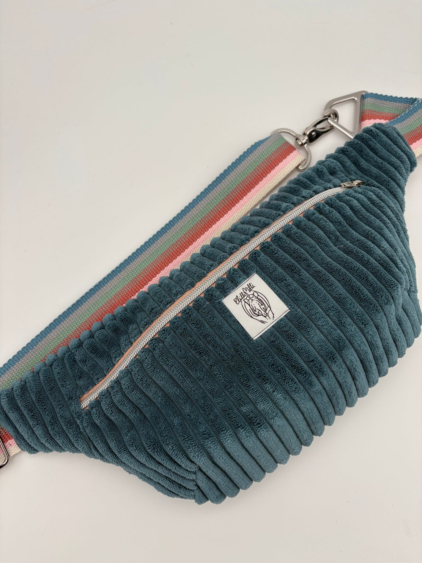 Crossbodybag/ Hipbag- Mint blau Kuschelcord ll