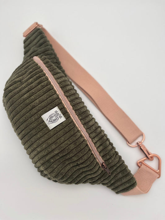 Crossbodybag/ Hipbag- Tanne Kuschelcord